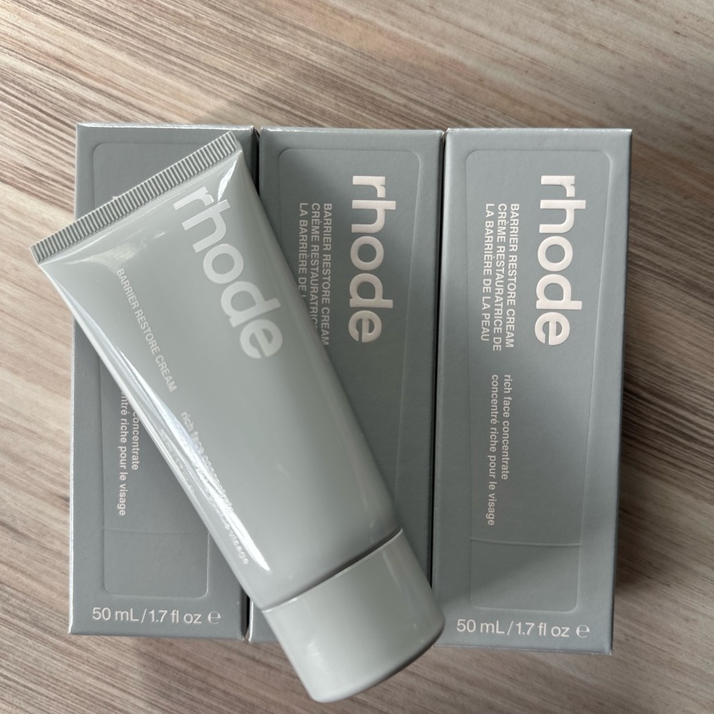RHODE Barrier Restore Cream